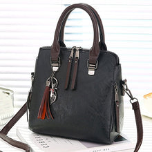 Load image into Gallery viewer, Vintage Leather Shoulder Bag
