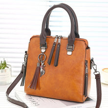 Load image into Gallery viewer, Vintage Leather Shoulder Bag