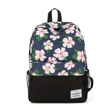 Load image into Gallery viewer, Classic Floral Printed Backpack